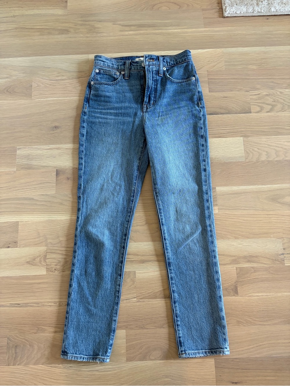 Madewell High-Rise Straight-Leg Jeans in Medium Blue Wash